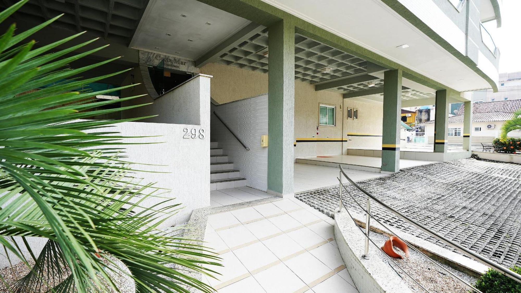 Edificio Costa Mar - Centro De Bombinhas Daire Dış mekan fotoğraf